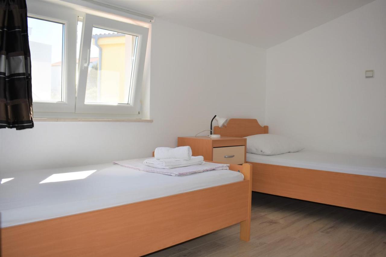 Apartments Janja Murter Esterno foto